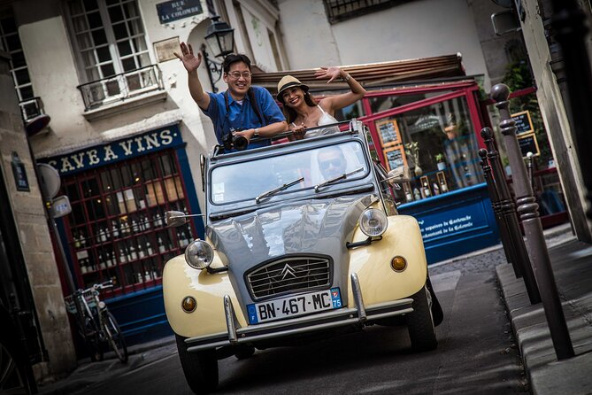 Discover Paris With A Local In His Unique Vintage Car Personalized Paris Exploration