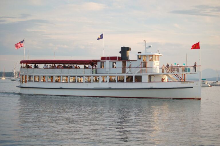 Downtown Boston Harbor Weekend Cruise With Brunch Activity Overview