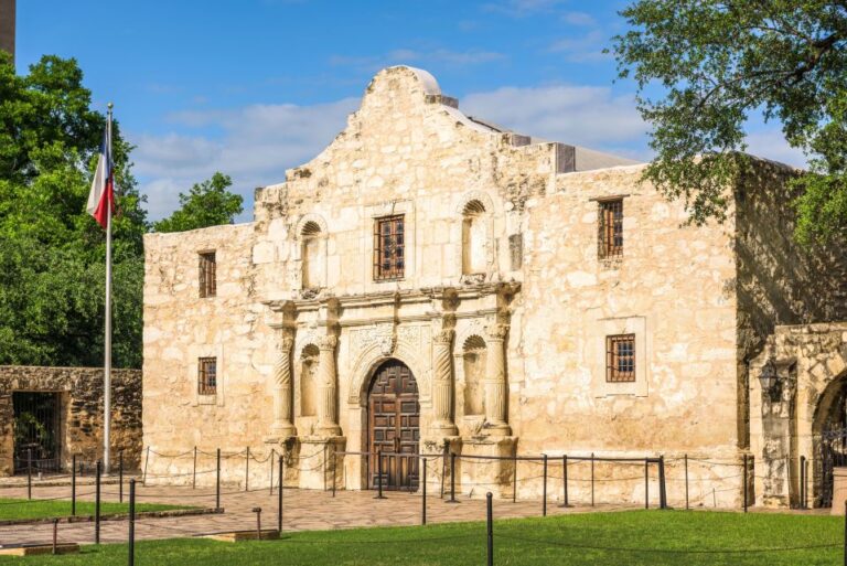 From Austin: San Antonio Day Trip With Alamo And Boat Cruise Tour Overview