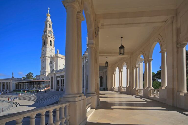 From Lisbon: Tour To The Sanctuary Of Fatima Tour Overview