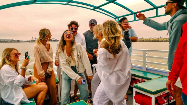 Ft. Lauderdale: Party Boat Tour To The Sandbar With Tunes Activity Overview