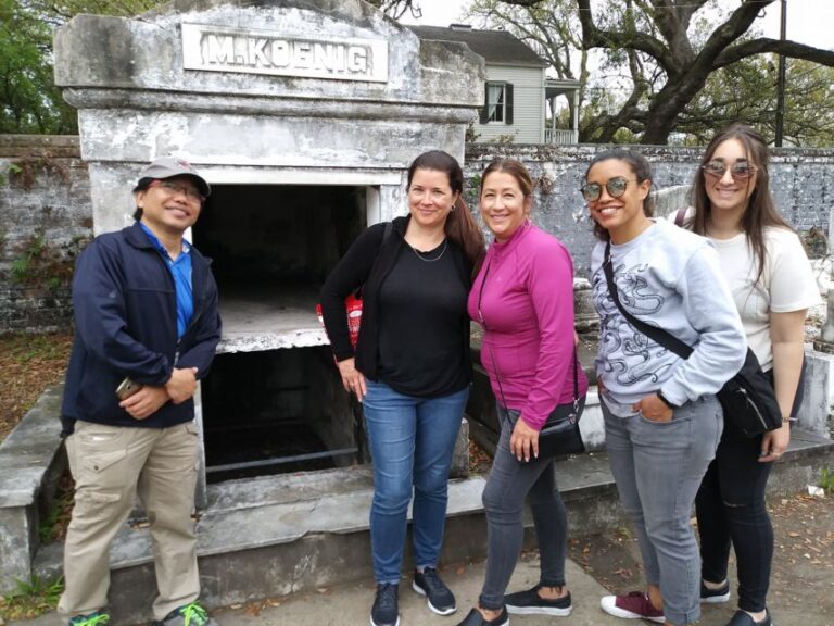 Glamorous Garden District Tour Tour Overview