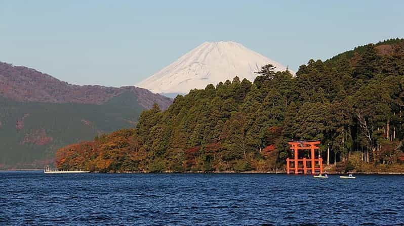 Hakone: Lake Ashi Cruise Review - Cruise on Lake Ashi