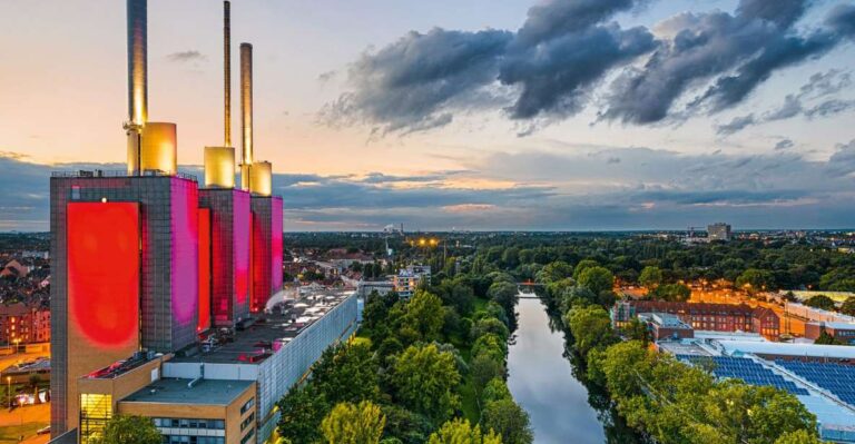 Hanover: Guided Walking Tour Of The Linden Limmer District Tour Overview