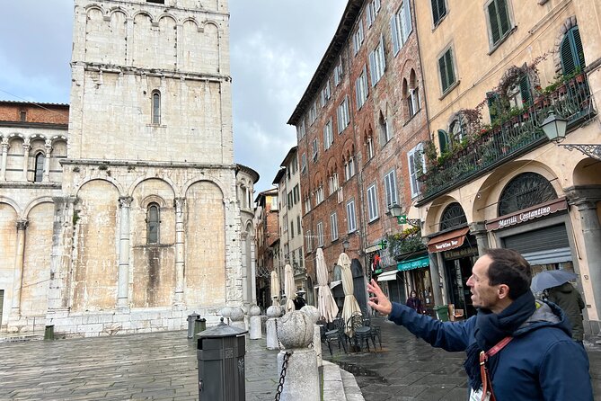 Highlights of Lucca Small Group Guided Tour - Tour Overview