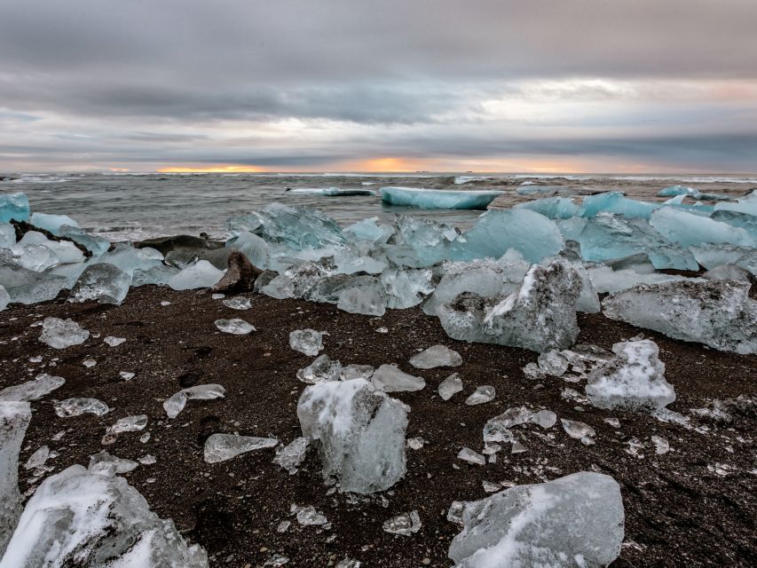 Jökulsárlón Floating Glacier & Diamond Beach Day Tour - Tour Overview