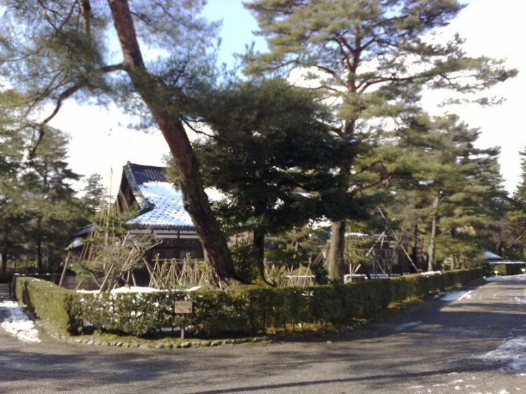 Kanazawa Like A Local: Customized Guided Tour Tour Overview