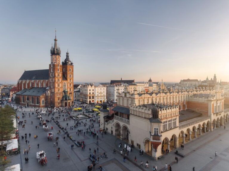 Krakow: Old Town, Castle, And Jewish Quarter Walking Tour Itinerary Highlights