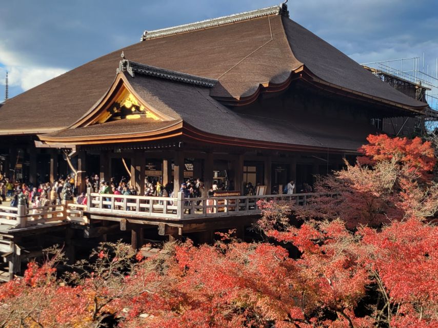 Kyoto: Private Walking Tour With Government Certified Guide - Tour Overview