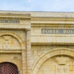 La Rochelle: The Digital Audio Guide Captivating Narrator And Immersive Experience