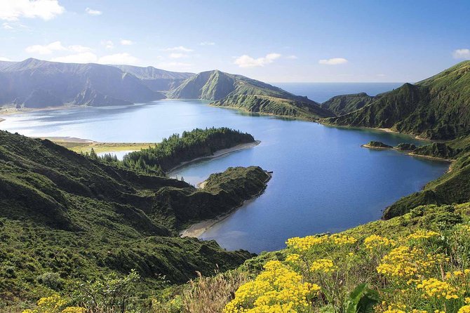 Lagoa Do Fogo Guided Volcano Geo Tour With Hot Springs Bathing - Tour Overview