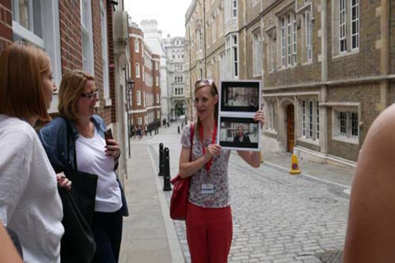 London: Bridget Jones 2.5–hour Walking Tour Tour Overview