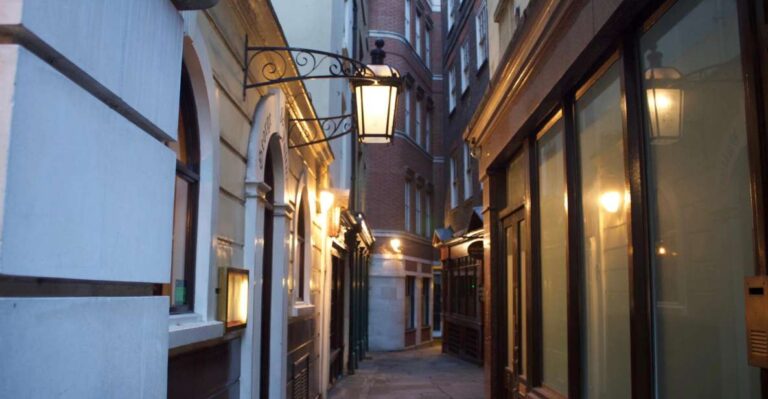 London: Dickens Walking Tour Tour Overview