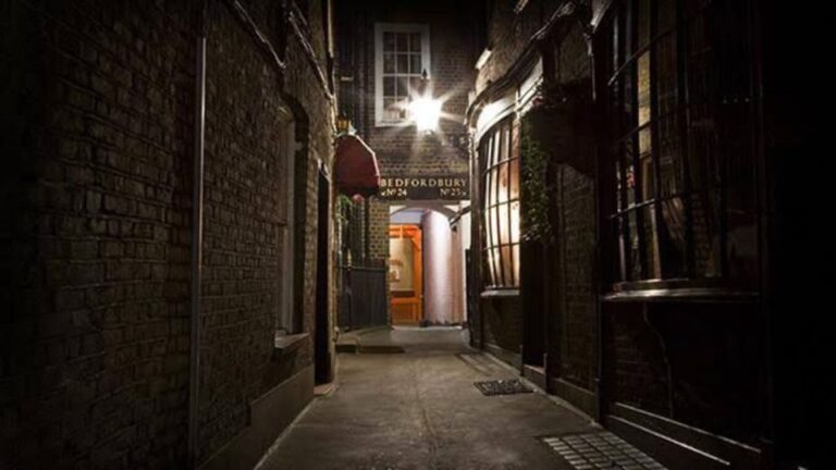 London: Jack The Ripper Most Amazing Guided Walking Tour Tour Overview