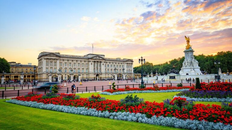 London: Royal London Tour Explore Buckingham Palace