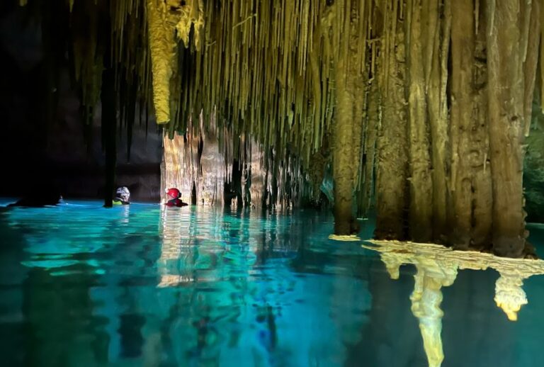 Mallorca: Aquatic Cave Exploration Guided Tour Tour Overview