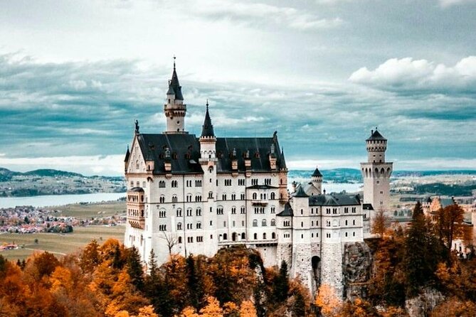 Neuschwanstein Castle and Linderhof Private Tour From Munich - Tour Overview