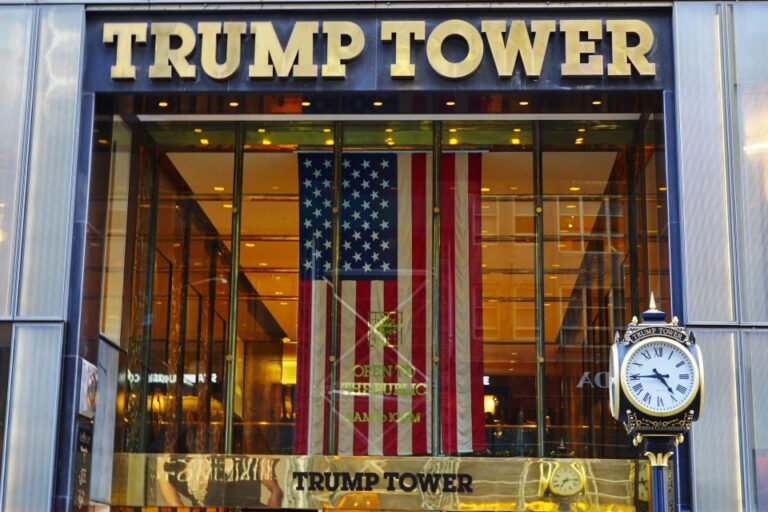 Nyc: Private Walking Tour Of Donald Trump Buildings Trumps Venture Into Real Estate