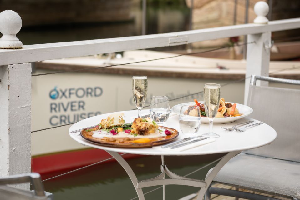 Oxford: River Cruise and 6-Course Tasting at The Folly - Activity Overview