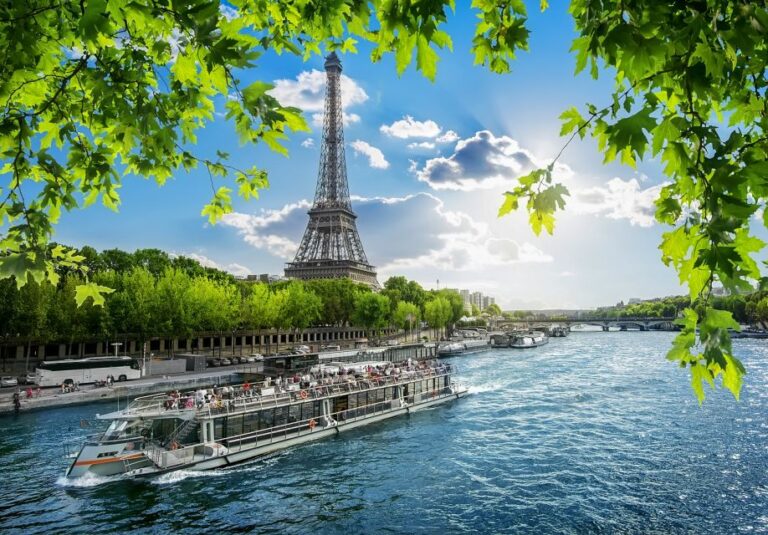 Paris: Day Or Sunset Cruise With Drink, Ice Cream Or Dessert Activity Overview