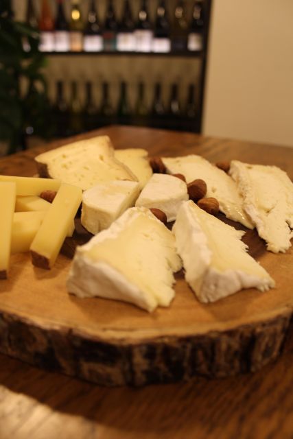 Paris: French Wine and Cheese Guided Tasting - Overview of the Experience