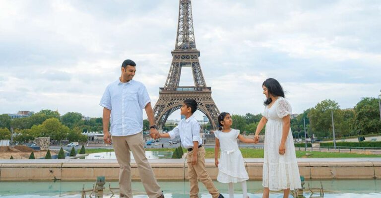 Paris: Professional Photoshoot With The Eiffel Tower Package Options