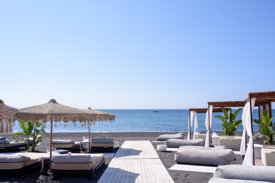 Perivolos Beach: Sun-Bed Experience FortyOne Bar Restaurant - Experience Overview