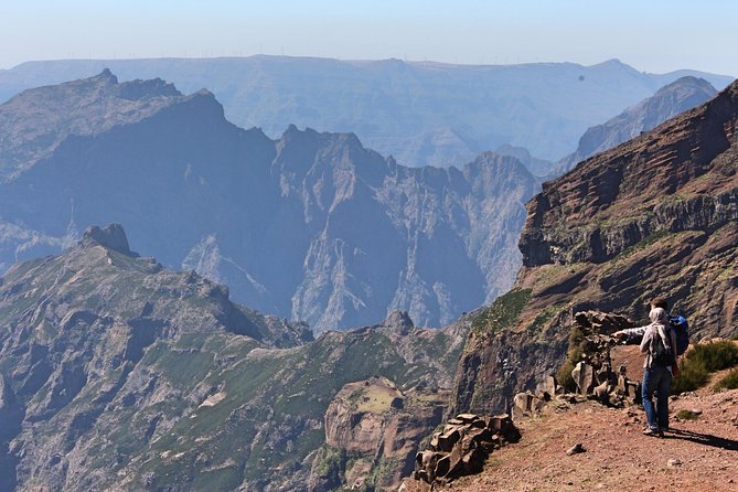 Pico Do Areeiro to Ruivo -Pr1 Hiking Tour. - Tour Overview