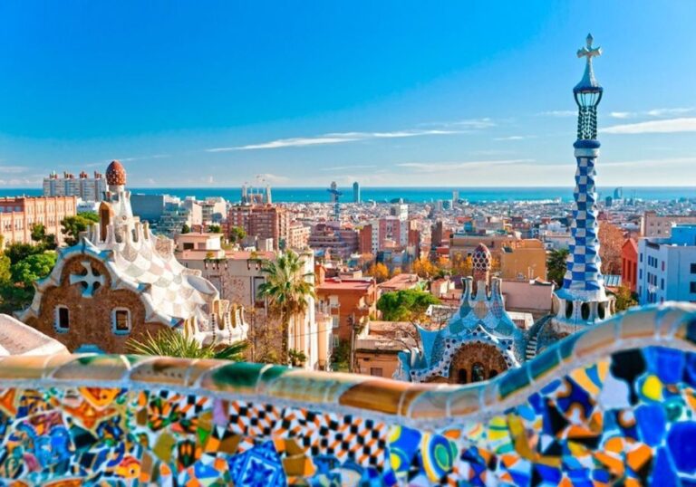 Private Barcelona Tour: Explore Gaudí And The Gothic Quarter Tour Details