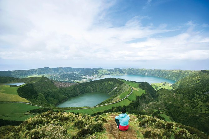 Private Car All Of The West & Sete Cidades Volcano Tour Overview