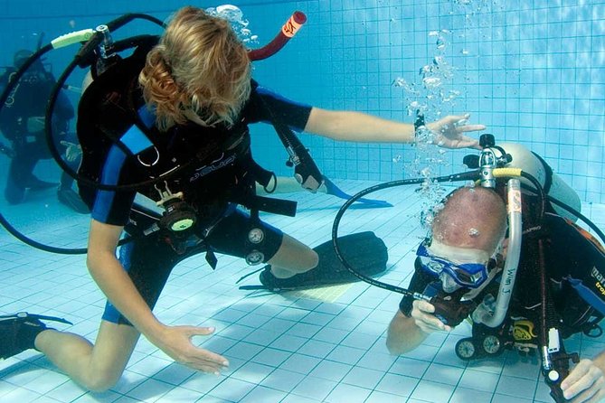 Private Indoor Diving Experience in Hurghada With Hotel Pickup - Whats Included in the Experience