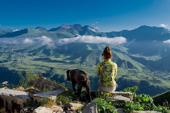 Private Kazbegi Full Day Trip From Tbilisi - Tour Highlights