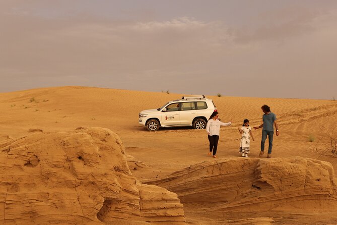 Private Tour : Dubai Desert 4x4 Safari With Camp Activities & BBQ Dinner - Dune Bashing and Sunset Photography