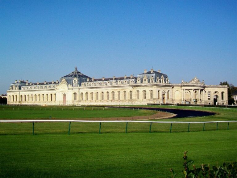 Private Tour Of Domaine De Chantilly Ticket And Transfer Overview Of Chateau De Chantilly