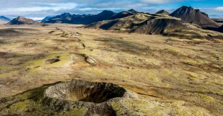 Reykjavik: Volcanic Craters Fly Over Tour By Helicopter Overview Of The Tour