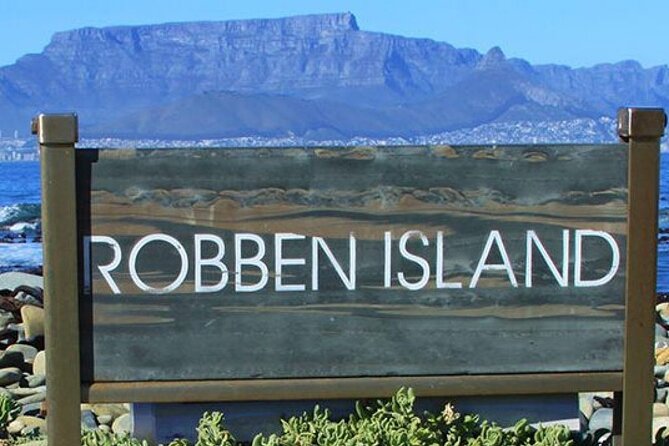 Robben Island ,Kirstenbosch Gardens and Groot Constantia. - Attractions and Locations