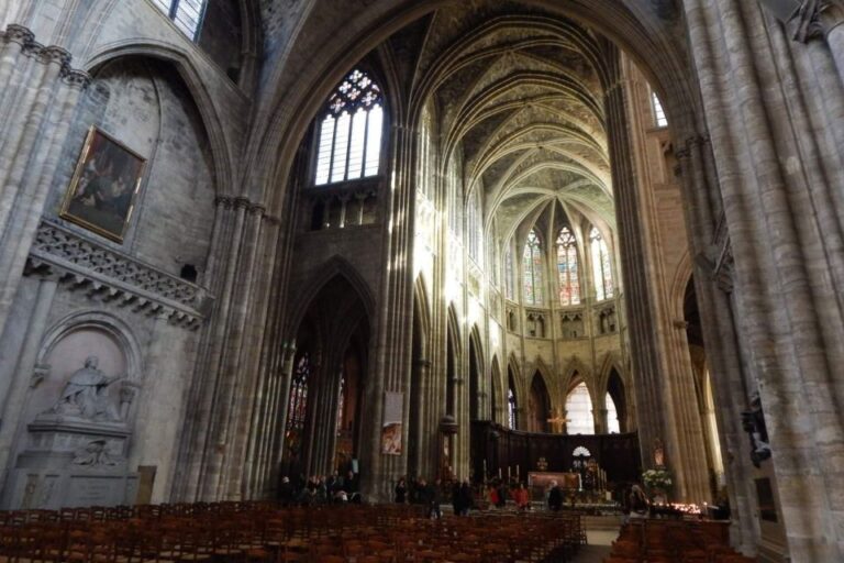 Saint André Cathedral Of Bordeaux: The Digital Audio Guide Historic Architectural Masterpiece