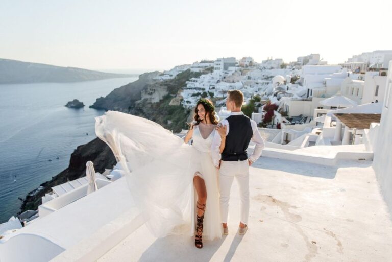 Santorini: Exclusive Personalized Photoshoot Session Activity Overview