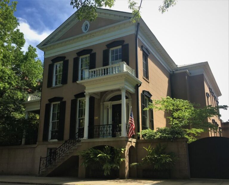 Savannah: Highlights Off The Beaten Path Guided Walking Tour Tour Overview And Details