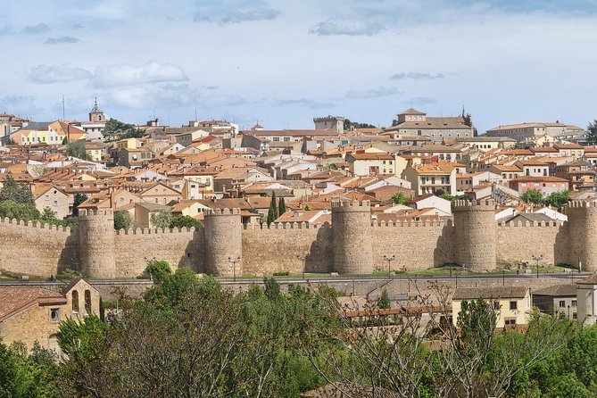 Segovia and Avila Private Tour With Lunch and Hotel Pick up From Madrid - Tour Highlights