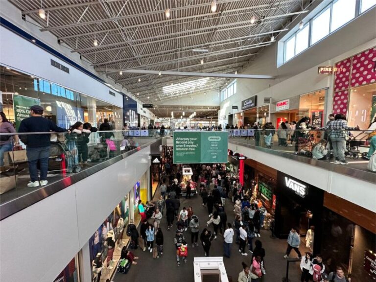 Shopping At Jersey Gardens Overview Of The Outlet Center