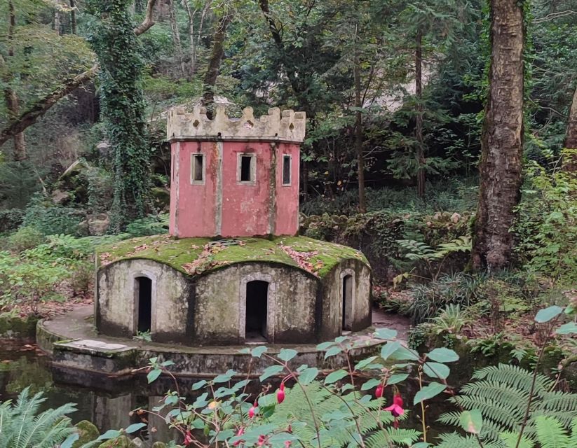 Sintra: Pena Palace and Gardens Guided Tour 4 H + Ticket - Tour Overview