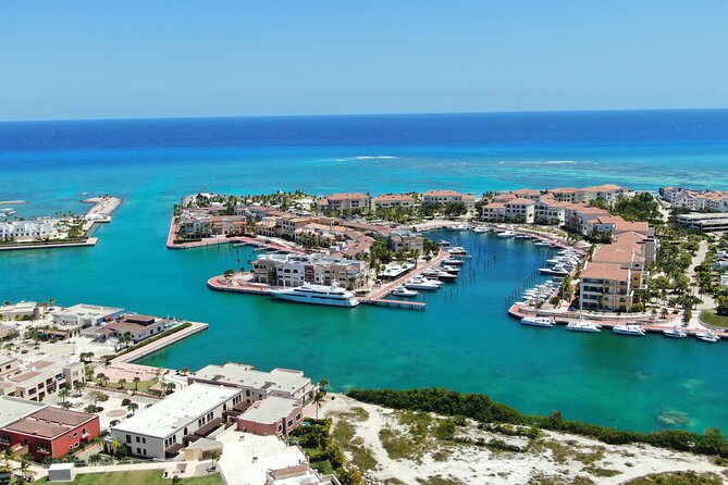 Snorkel & Sandbar on Private Searay Yacht 25ft in Cap Cana Marina ,Punta Cana - Ideal for Group Experiences