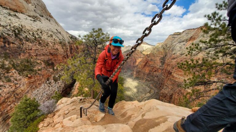 Springdale: Angels Landing Summit Guided Hike With Permit Experience Overview