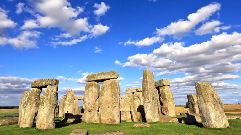 Stonehenge & Bath Private Car Tour Tour Overview