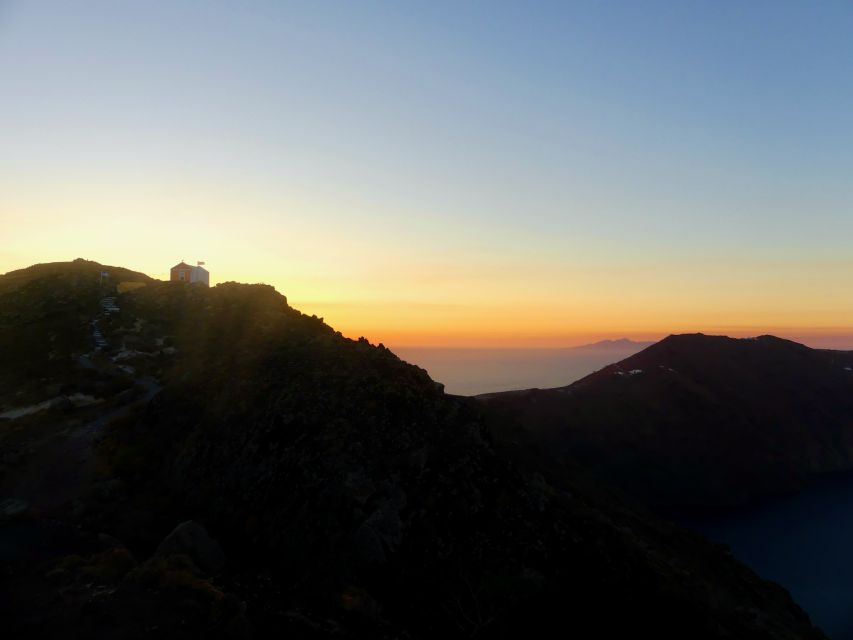 Sunrise Caldera Hike With Snacks - Activity Overview