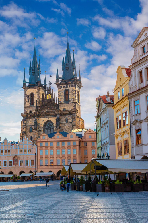 Transfer From Vienna to Prague With English-Speaking Driver - Transfer Details