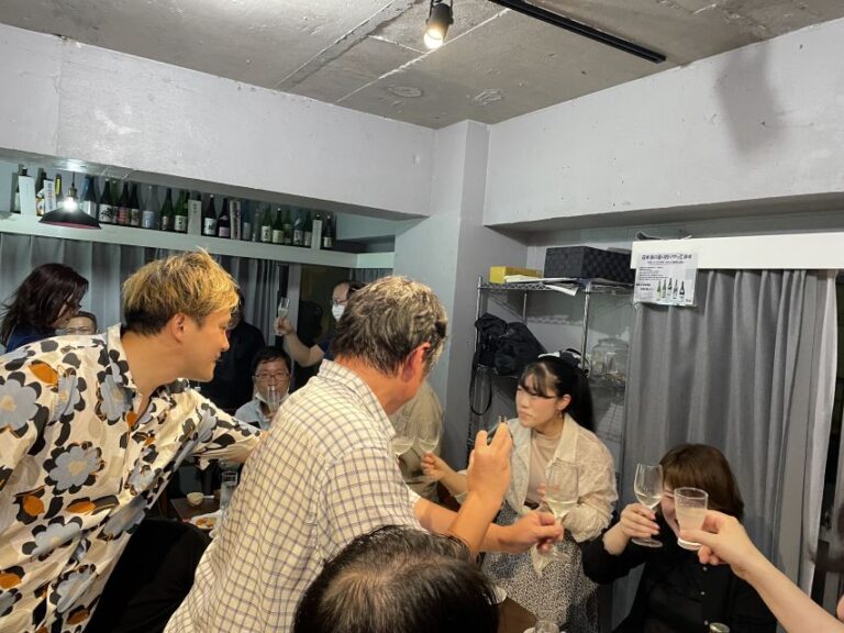 Tsukiji: Unlimited Sake Tasting Experience Experience Overview