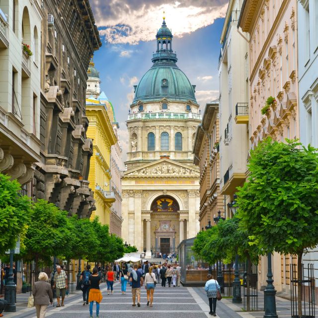 Vienna: Budapest Day Trip - Highlights of the Tour