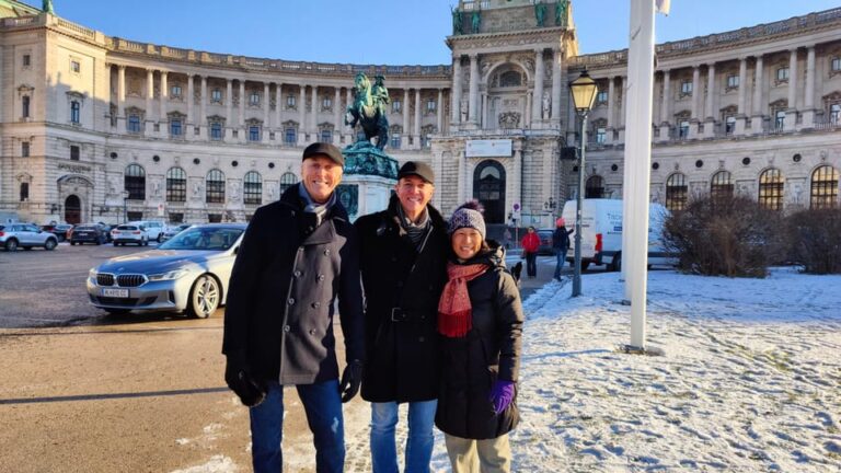 Vienna: Small Group (max 8) Highlight Tour Yue Walk Tour Overview